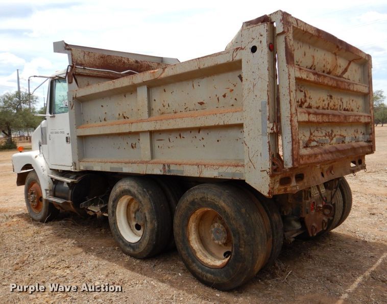 image for item DR1981 1994 White GMC  dump truck
