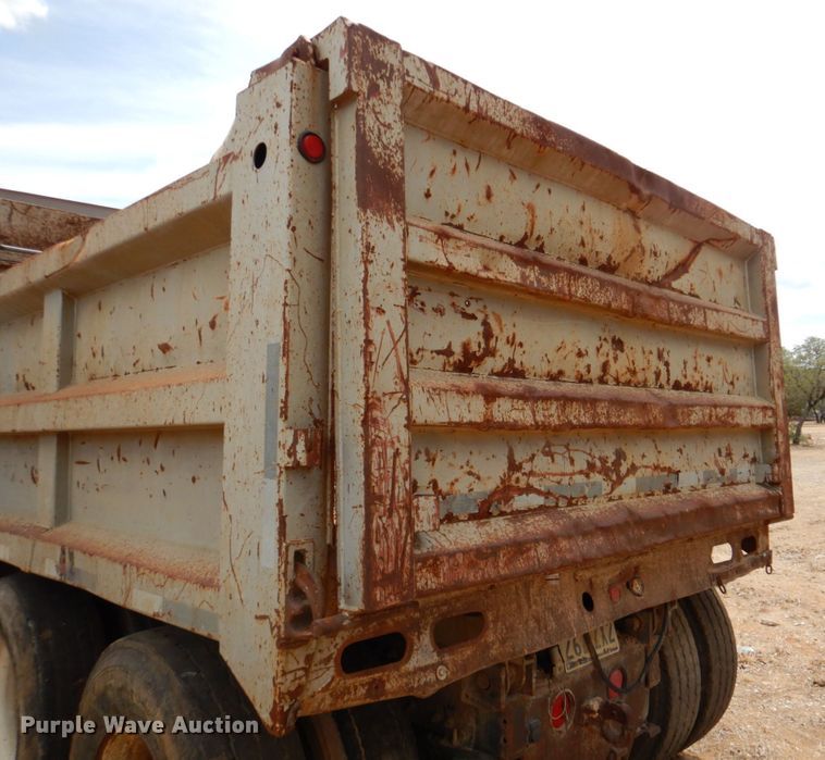 image for item DR1981 1994 White GMC  dump truck