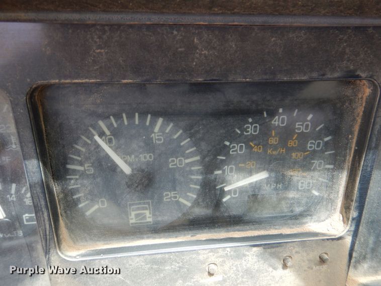 image for item DR1981 1994 White GMC  dump truck