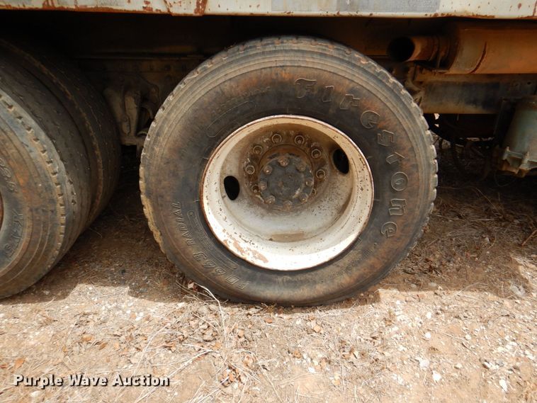 image for item DR1981 1994 White GMC  dump truck