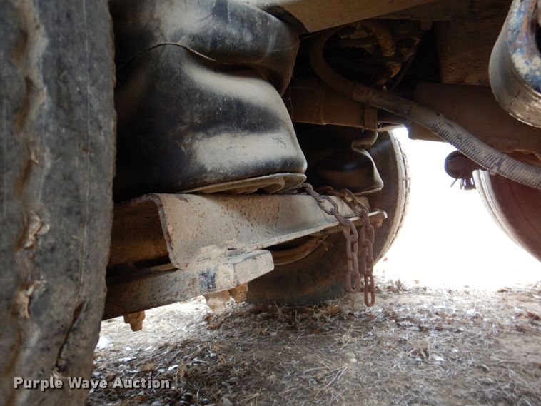 image for item DR1981 1994 White GMC  dump truck