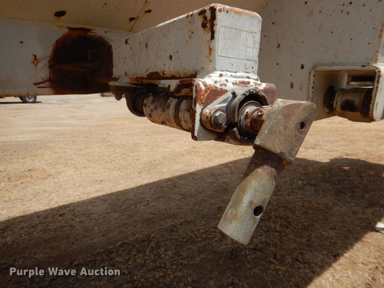 image for item DR1987 2006 Construction Trailer Specialist HRD-32  dump trailer