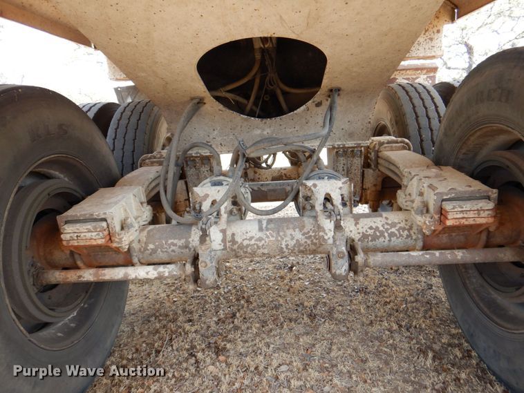 image for item DR1987 2006 Construction Trailer Specialist HRD-32  dump trailer