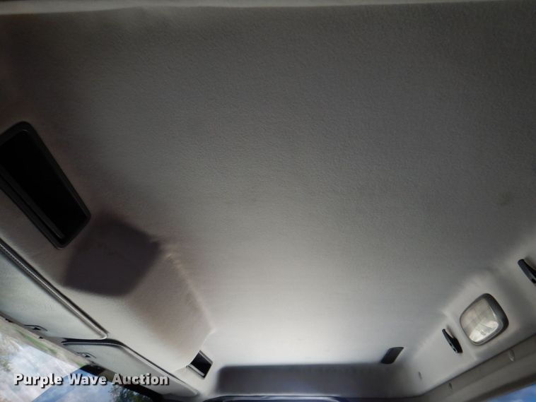 image for item DR2020 2007 Freightliner M2  semi truck