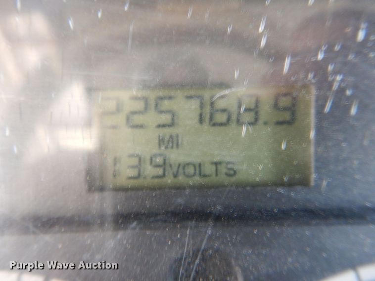 image for item DR2020 2007 Freightliner M2  semi truck