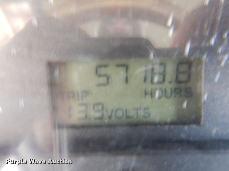 image for item DR2020 2007 Freightliner M2  semi truck