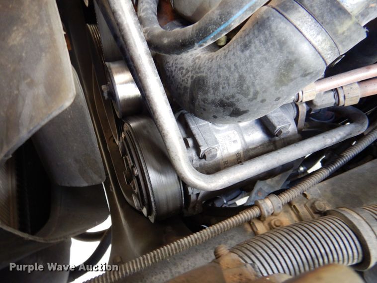 image for item DR2020 2007 Freightliner M2  semi truck