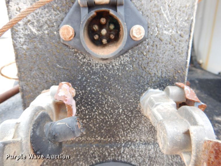 image for item DR2022 2016 Western Star 4900EX  tri-drive hydrovac truck