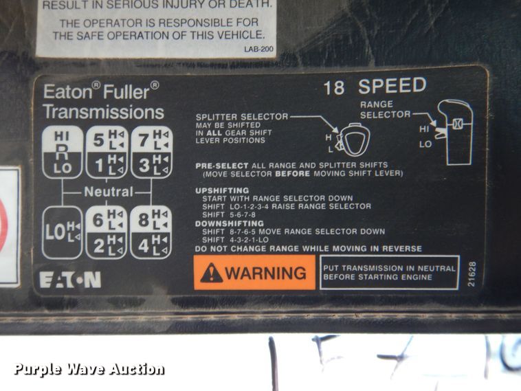 image for item DR2022 2016 Western Star 4900EX  tri-drive hydrovac truck