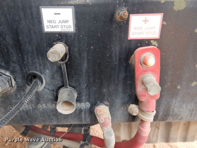 image for item DR2022 2016 Western Star 4900EX  tri-drive hydrovac truck