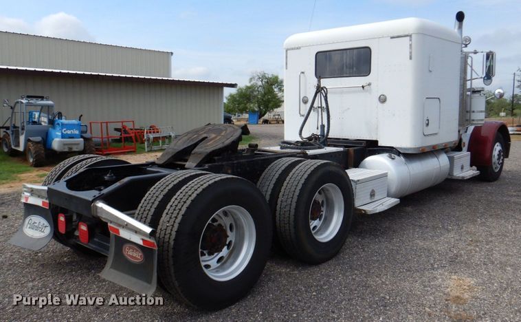 image for item DR2025 1996 Peterbilt 379  semi truck