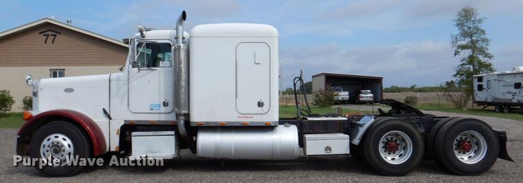 image for item DR2025 1996 Peterbilt 379  semi truck