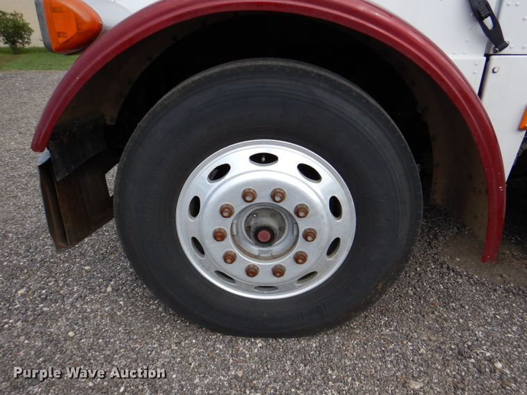 image for item DR2025 1996 Peterbilt 379  semi truck