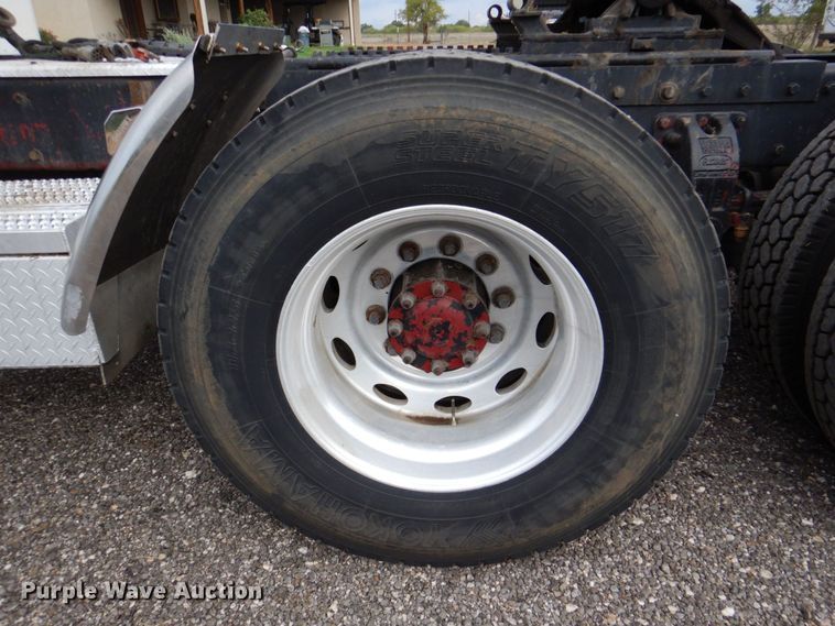 image for item DR2025 1996 Peterbilt 379  semi truck