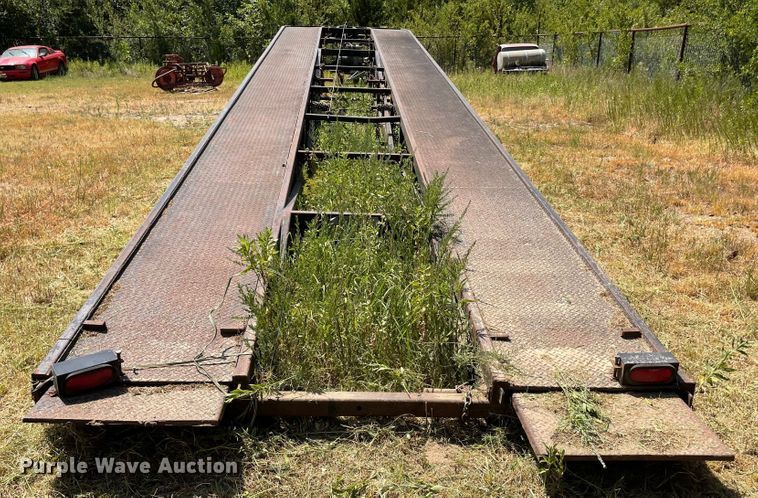 image for item HL9410 1997 Load Trail  car carrier