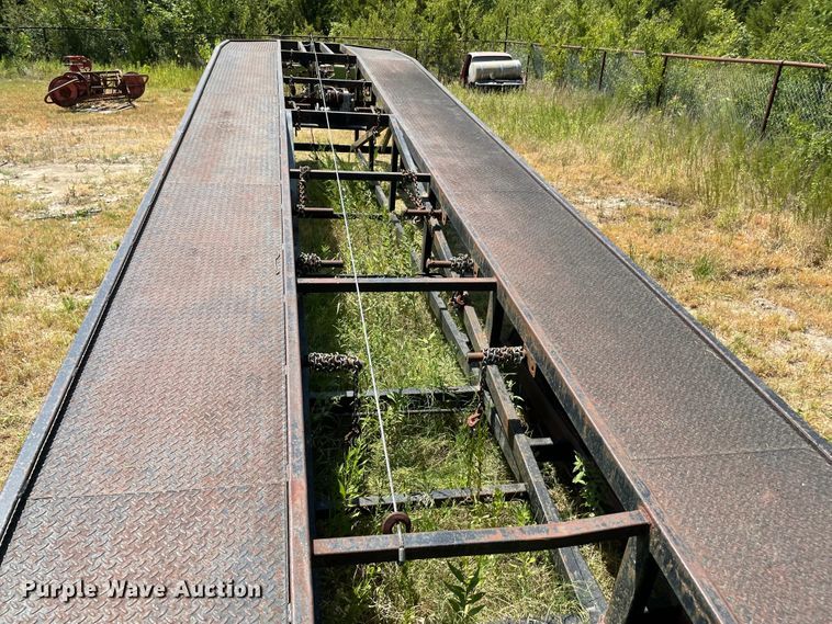 image for item HL9410 1997 Load Trail  car carrier