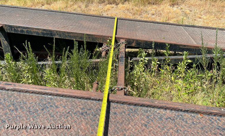 image for item HL9410 1997 Load Trail  car carrier