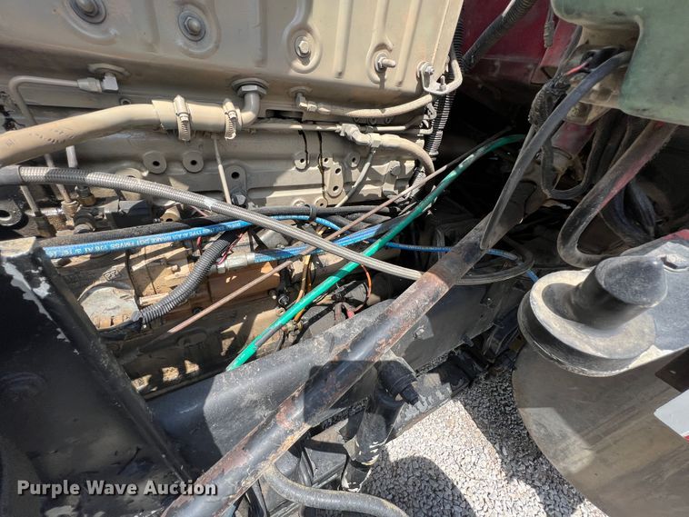 image for item IA9008 1987 Kenworth T600  semi truck