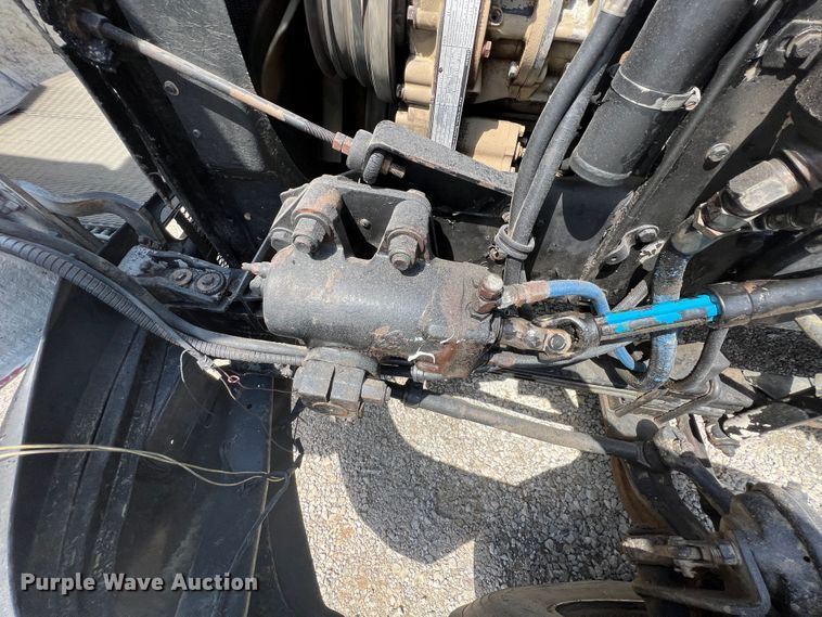 image for item IA9008 1987 Kenworth T600  semi truck