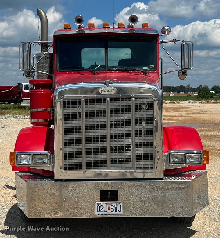 image for item IA9027 1995 Peterbilt 378  semi truck