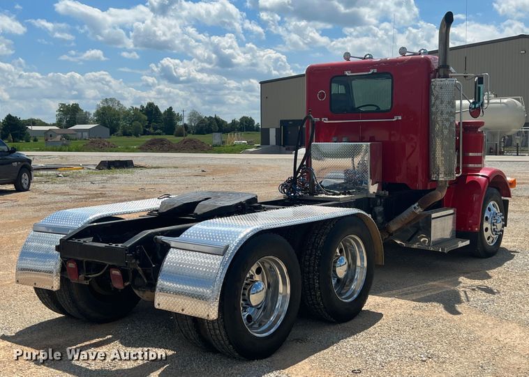 image for item IA9027 1995 Peterbilt 378  semi truck