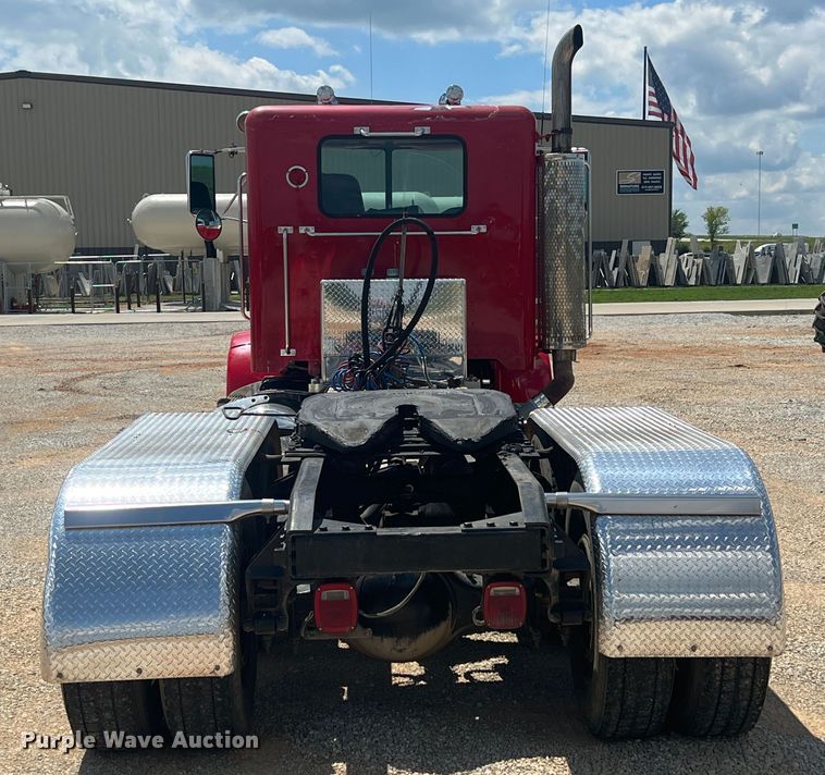 image for item IA9027 1995 Peterbilt 378  semi truck