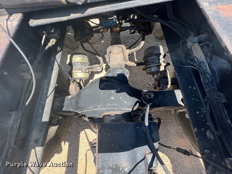 image for item IA9027 1995 Peterbilt 378  semi truck