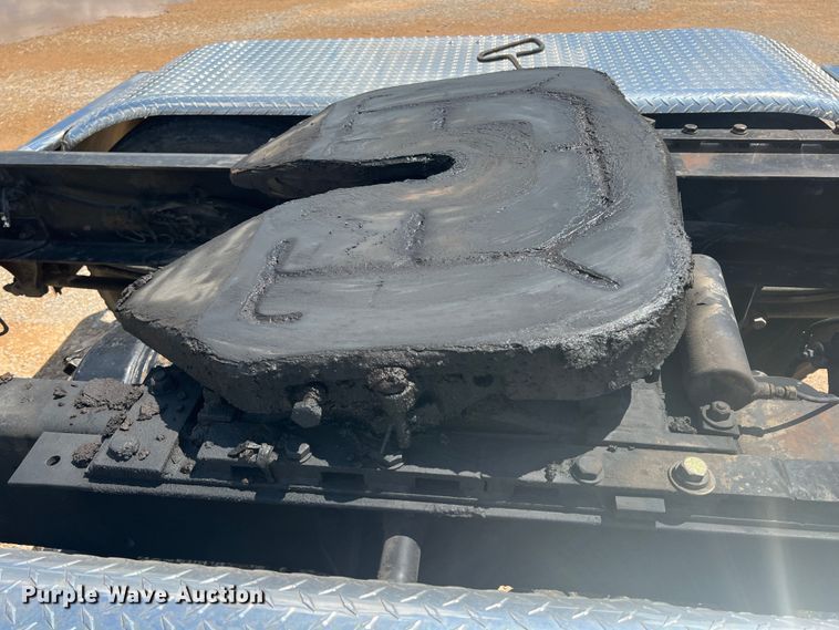 image for item IA9027 1995 Peterbilt 378  semi truck