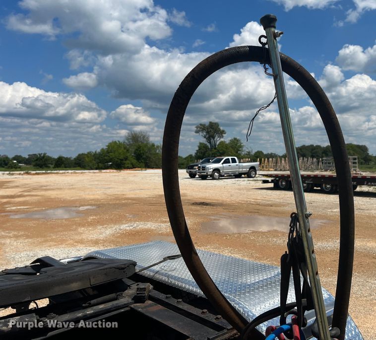 image for item IA9027 1995 Peterbilt 378  semi truck