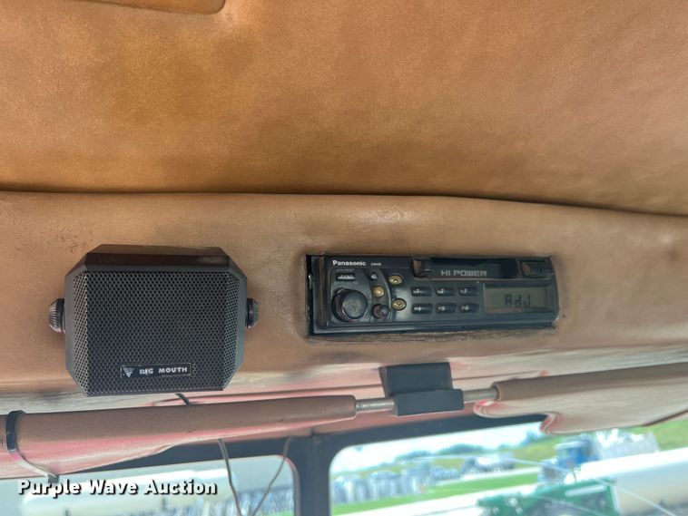 image for item IA9027 1995 Peterbilt 378  semi truck