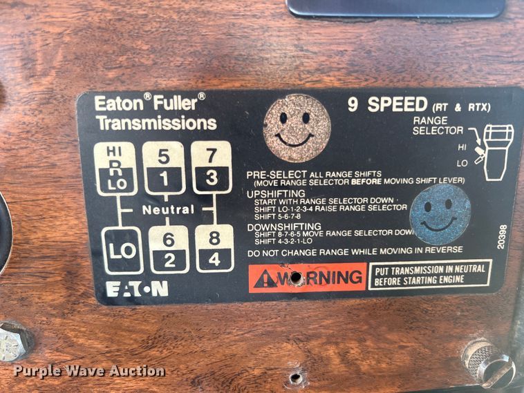 image for item IA9027 1995 Peterbilt 378  semi truck