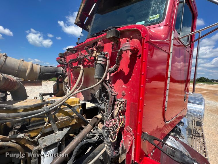 image for item IA9027 1995 Peterbilt 378  semi truck