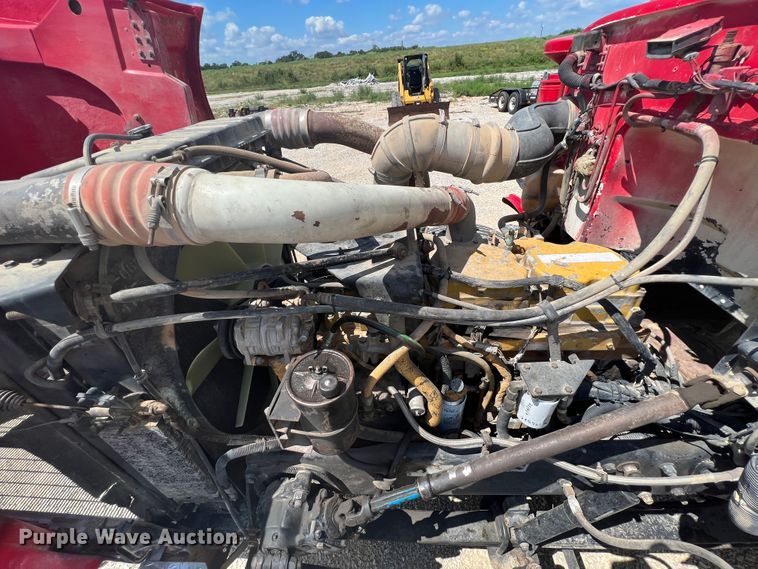 image for item IA9027 1995 Peterbilt 378  semi truck