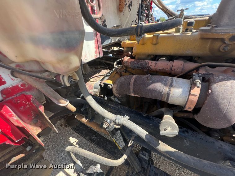 image for item IA9027 1995 Peterbilt 378  semi truck