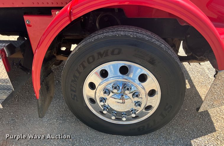 image for item IA9027 1995 Peterbilt 378  semi truck