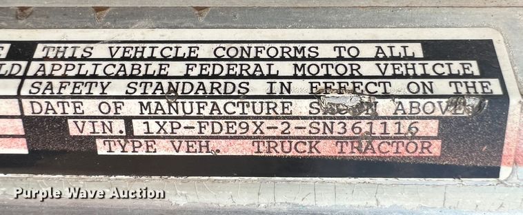 image for item IA9027 1995 Peterbilt 378  semi truck