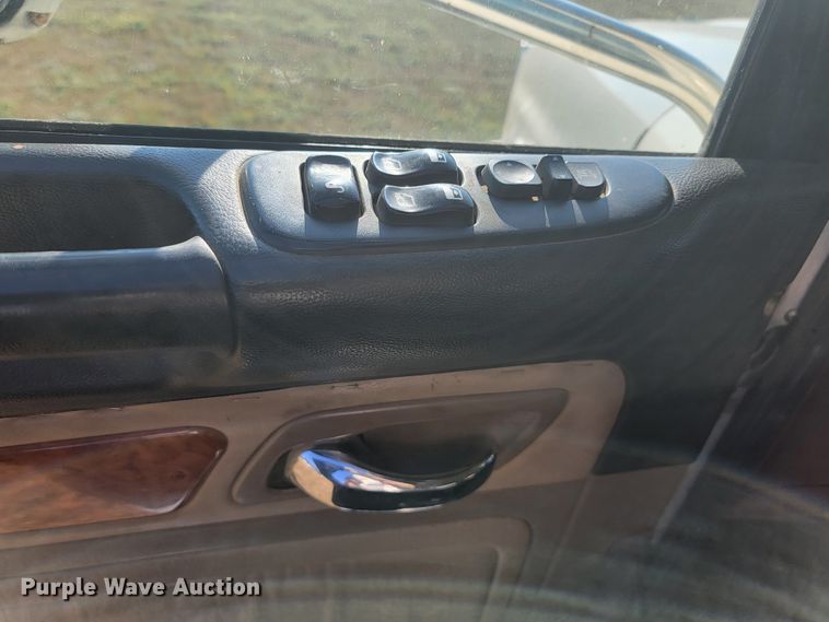 image for item JC9633 2010 Peterbilt 386  semi truck