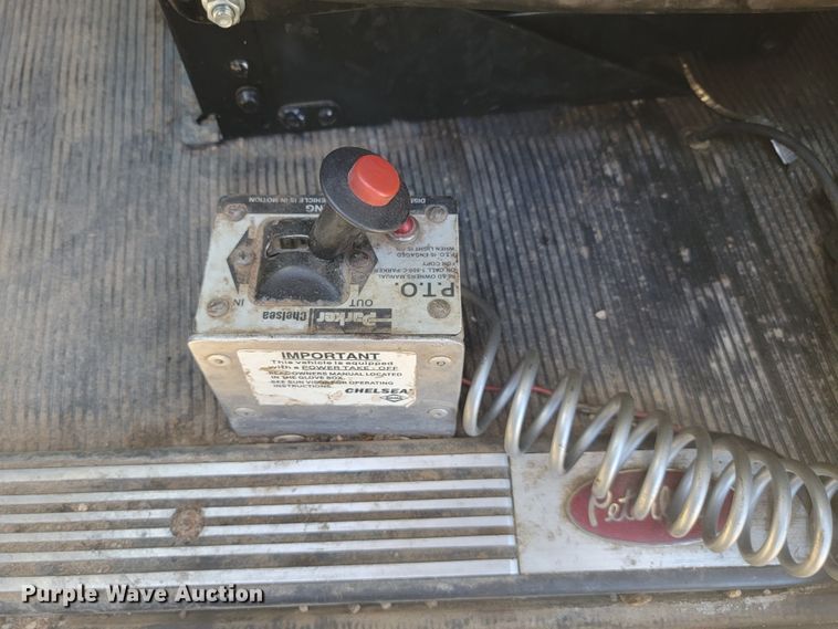 image for item JC9633 2010 Peterbilt 386  semi truck