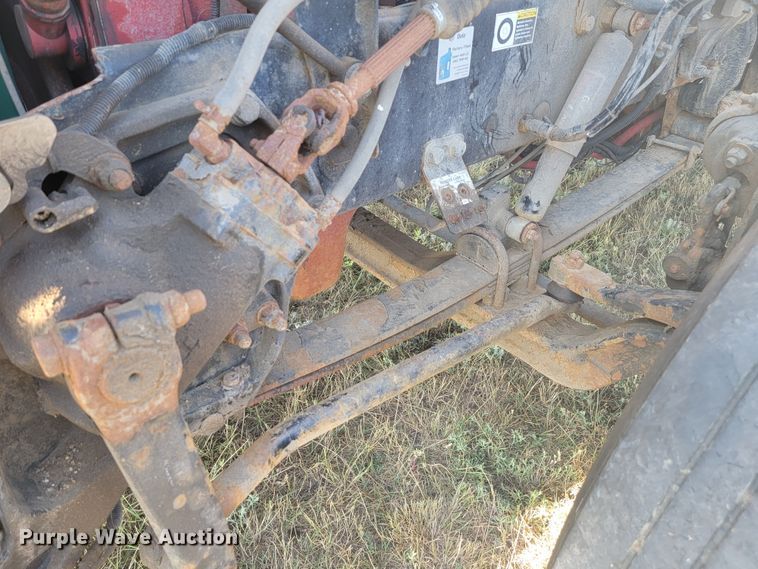 image for item JC9633 2010 Peterbilt 386  semi truck