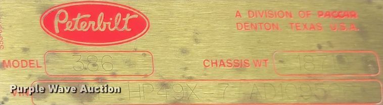 image for item JC9633 2010 Peterbilt 386  semi truck