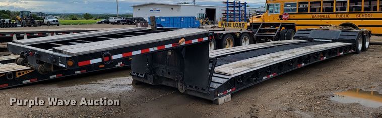 image for item JC9761 2000 Fontaine  lowboy equipment trailer