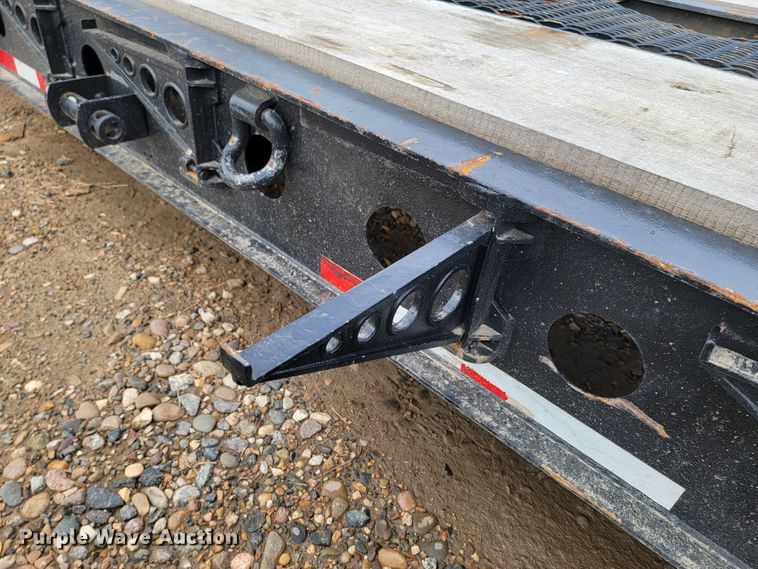 image for item JC9761 2000 Fontaine  lowboy equipment trailer