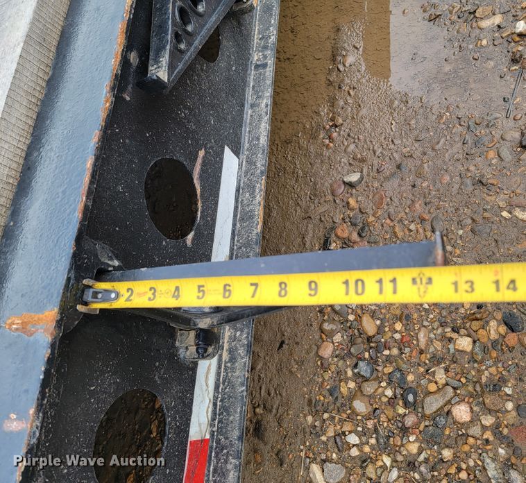 image for item JC9761 2000 Fontaine  lowboy equipment trailer