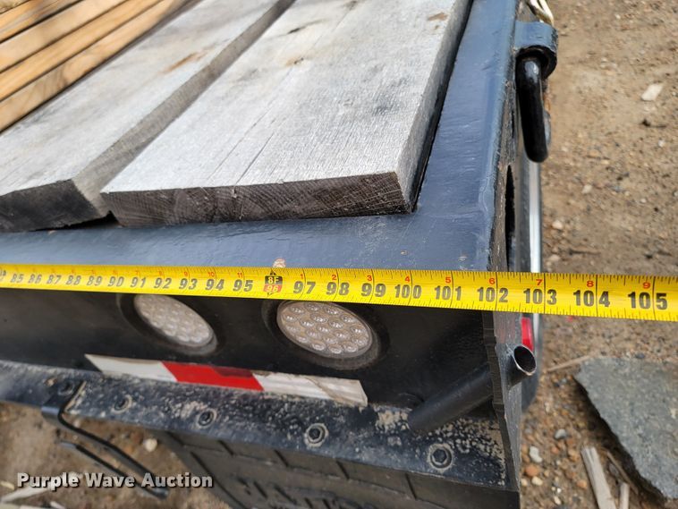 image for item JC9761 2000 Fontaine  lowboy equipment trailer