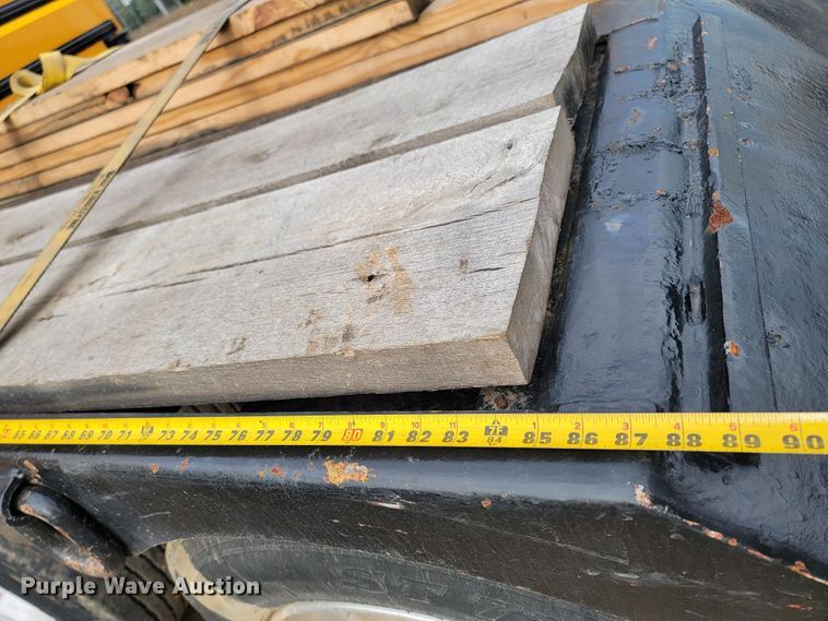 image for item JC9761 2000 Fontaine  lowboy equipment trailer