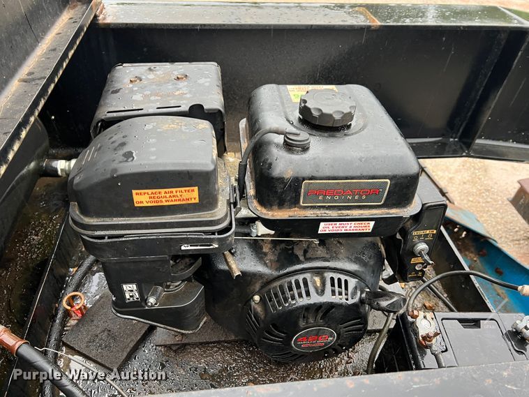 image for item JM9139 2006 Witzco Challenger RG-50  lowboy equipment trailer