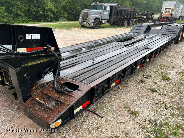 image for item JM9139 2006 Witzco Challenger RG-50  lowboy equipment trailer