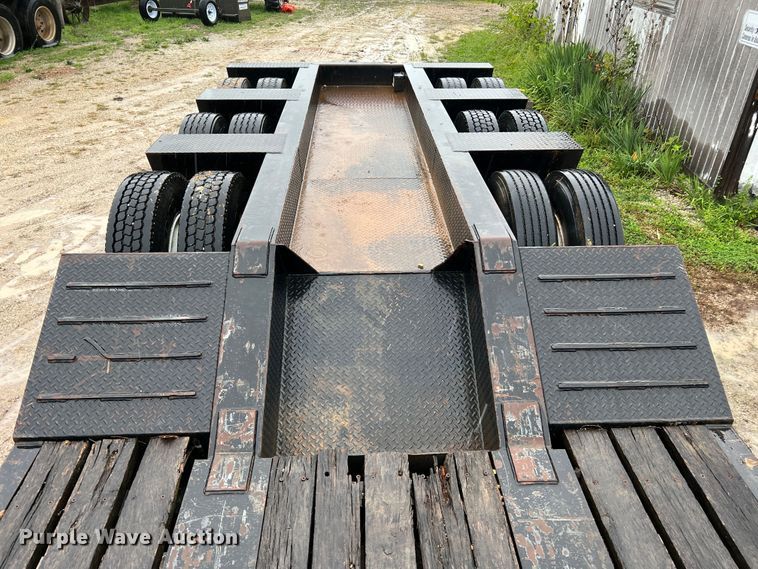 image for item JM9139 2006 Witzco Challenger RG-50  lowboy equipment trailer