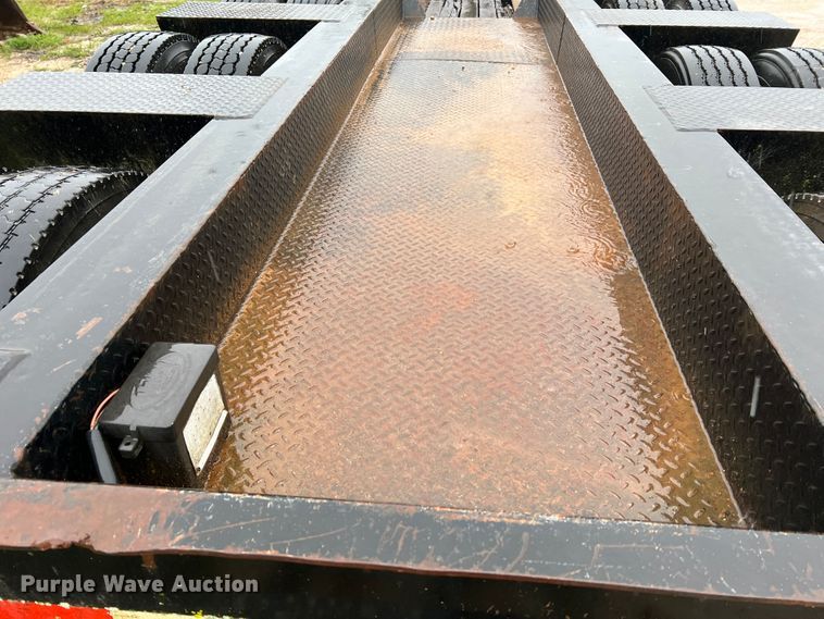 image for item JM9139 2006 Witzco Challenger RG-50  lowboy equipment trailer