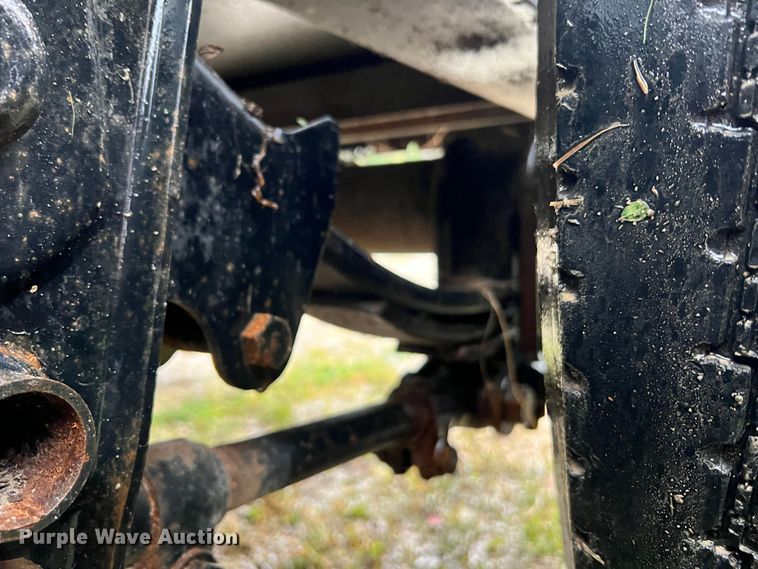 image for item JM9139 2006 Witzco Challenger RG-50  lowboy equipment trailer